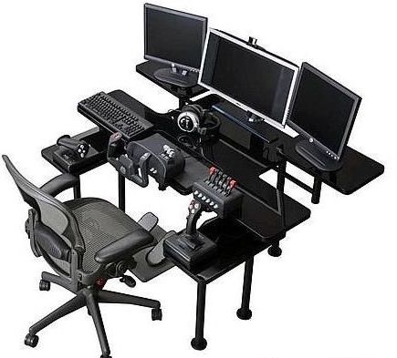 售价四千的超级游戏玩家“堡垒”电脑桌 重新定义计算机体验